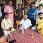 ত্রাণ কই, খালি হাতে ফটো তুলতে এসেছেন নাকি? বন্যা দুর্গতদের হাতে আক্রান্ত বিজেপি নেতারা