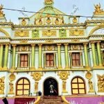 মথুরাপুরে লক্ষ্মীপুজোর থিম প্যারিসের অপেরা হাউস