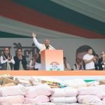 ‘এই সরকারকে হটাবই’ মোদির গ্যারান্টি বনাম রাহুলের চ্যালেঞ্জ