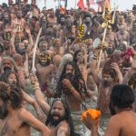 শংকরাচার্যকে পুণ্যস্নানে বাধা, সাধুদের প্রহার, প্রয়াগরাজে ধু্ন্ধুমারকাণ্ড