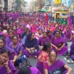 আশাকর্মীদের ৩৯ দিনের আন্দোলনের ঢেউ এবার চুঁচুড়ায় এসে পড়ল