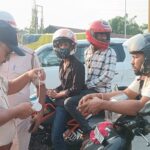 ধূপগুড়িতে ট্রাফিক আইন ভঙ্গকারীদের বিরুদ্ধে বিশেষ অভিযান শুরু