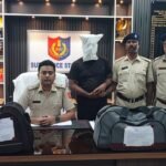 ফেনসিডিল পাচারের আগেই সীমান্তে আটক চক্র